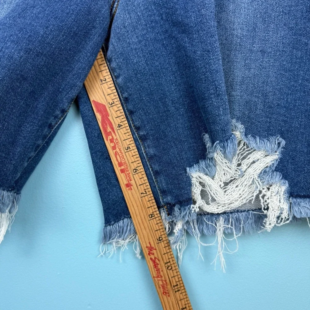 Judy Blue Mid Rise Distressed Raw Hem Denim‎ Shorts Blue 3XL JB15280MD Stretch